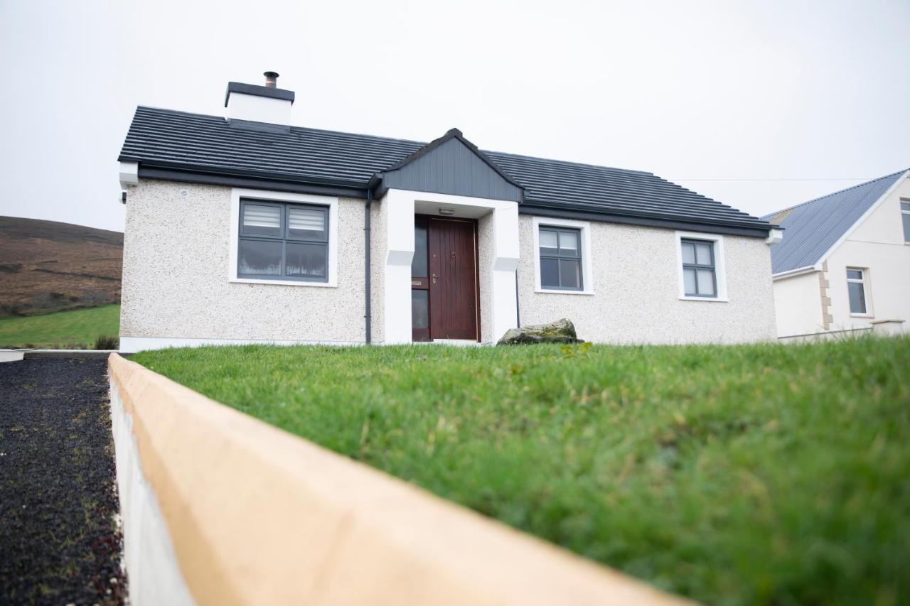 3 Bed Renovated Cottage Carramore Lake, Belmullet Балина Екстериор снимка