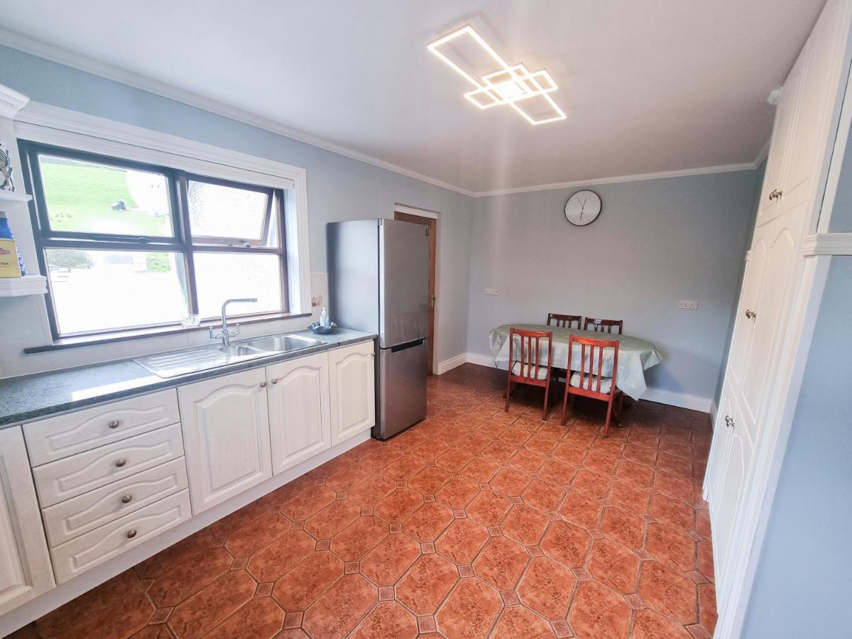3 Bed Renovated Cottage Carramore Lake, Belmullet Балина Екстериор снимка